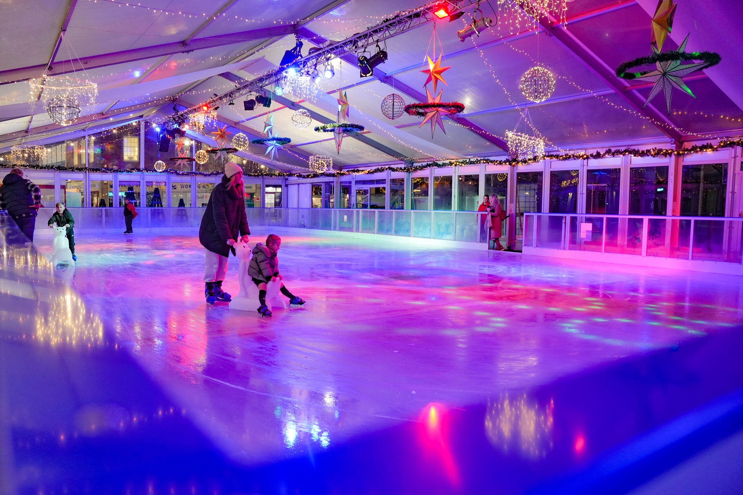 Lakeside ice skating comes to Willen Lake this Winter