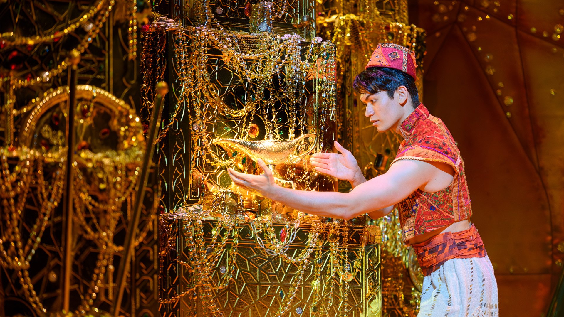 Milton Keynes Theatre welcomes Disney’s Aladdin