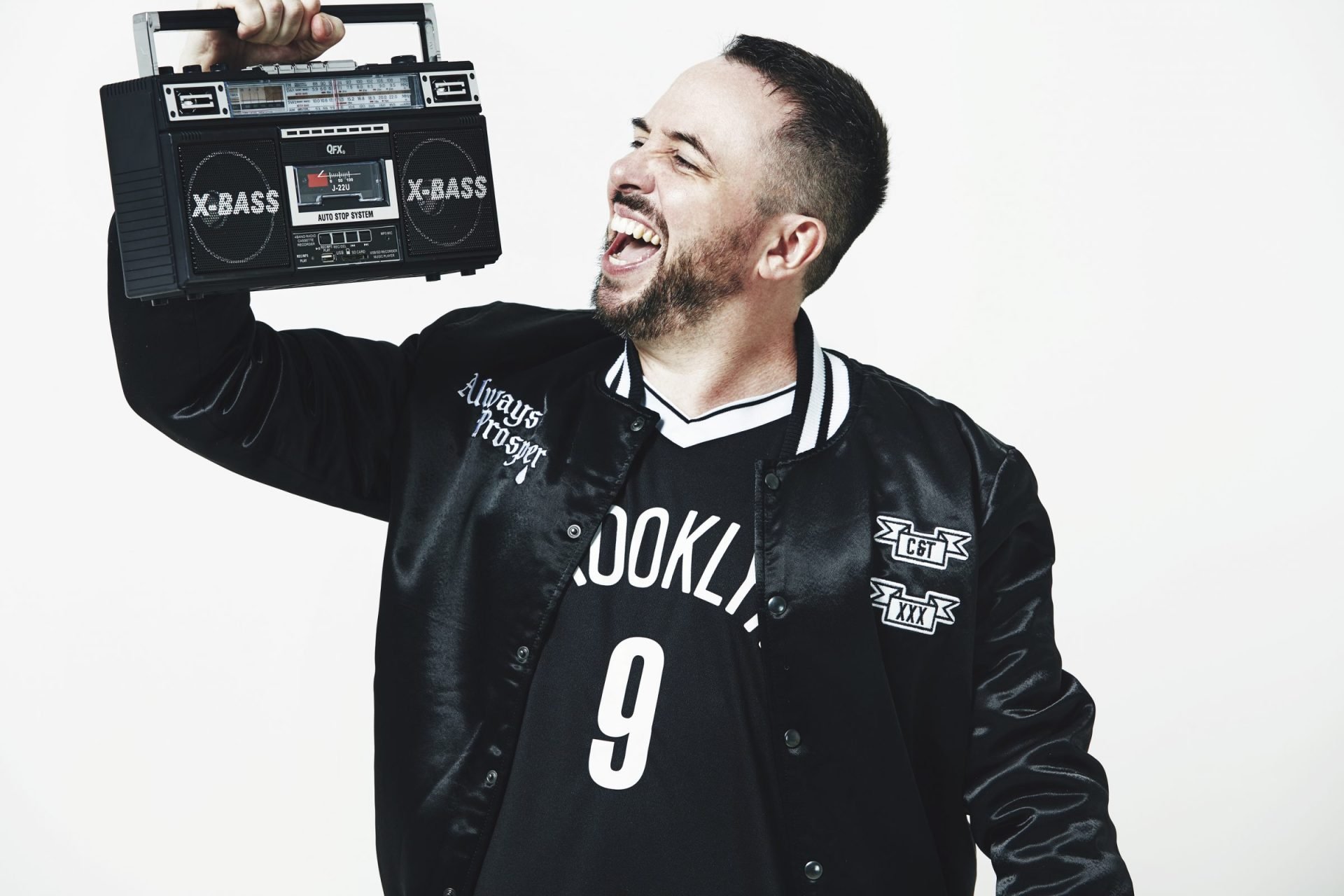 The Comedy Cow serves up laughs on Friday 13th - Destination Milton Keynes